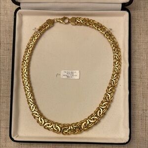 NWOT 14k Yellow Gold  Domed Graduated Byzantine Necklace    NEVER WORN